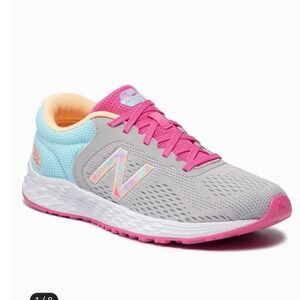 New Balance Fresh Foam Arishi v2 Kids Running Shoes Grey Pink GPARISG2 Size 7Y